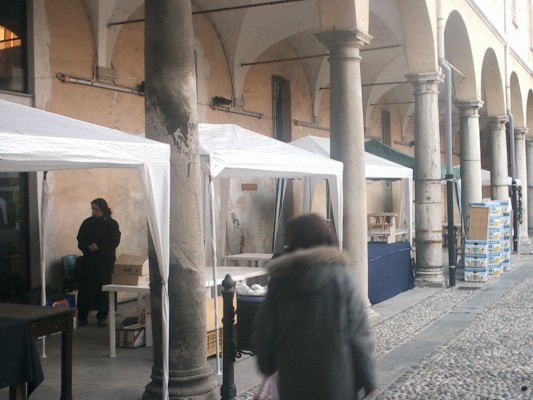 Mercatino Gallarate 2004 001.JPG